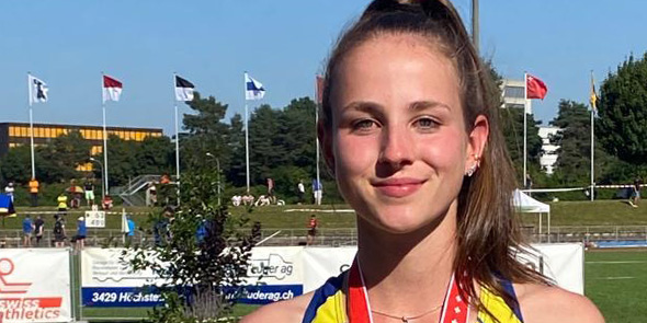 Livia Fuchs nach ihrem Sieg an der U16-Schweizermeisterschaft im Fünfkampf.