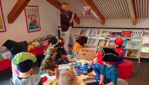 Am Wochenende lockt die ­Bibliothek Zollikon mit einem besonderen Programm für Kinder. (Bild: zvg)